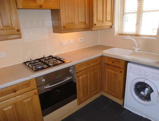  Image of 2 bedroom Detached house to rent in Highgrove Close London N11 at London, N11 3PT