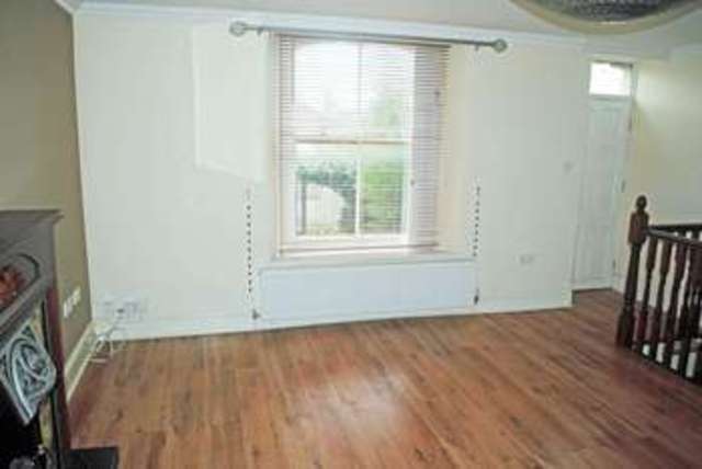  Image of 3 bedroom Flat to rent in Hill Road Clevedon BS21 at 12 Hill Road  Clevedon, BS21 7NZ