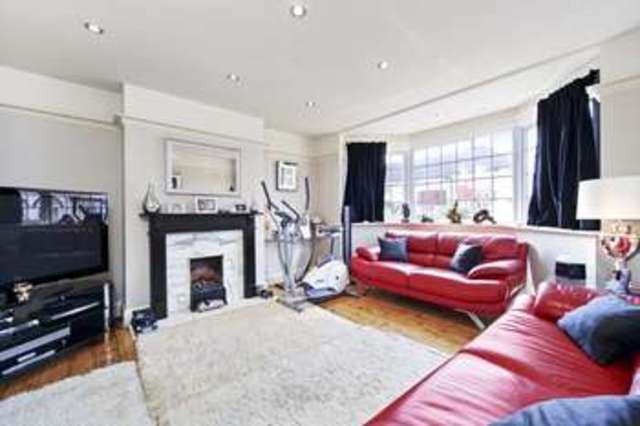  Image of 4 bedroom Terraced house for sale in Hillcote Avenue London SW16 at London  Streatham Common, SW16 3BQ