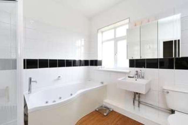 Image of 4 bedroom Terraced house for sale in Hillcote Avenue London SW16 at London  Streatham Common, SW16 3BQ