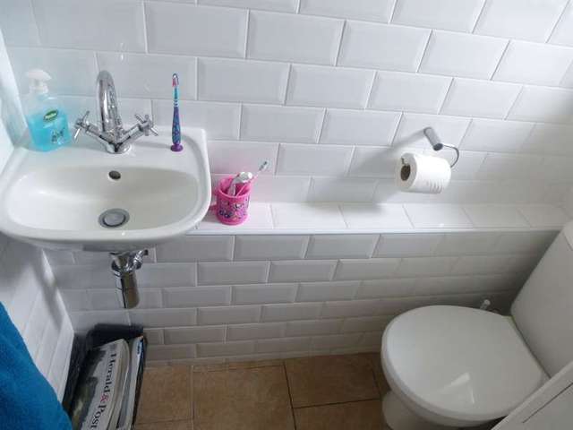  Image of 3 bedroom Detached house for sale in Hillcroft Dunstable LU6 at Dunstable, LU6 1TU