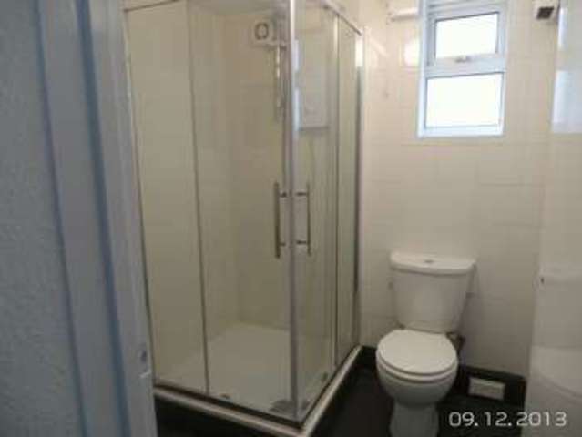  Image of 1 bedroom Flat to rent in Holbrook Avenue Rugby CV21 at Holbrook Avenue  Rugby, CV21 2QQ