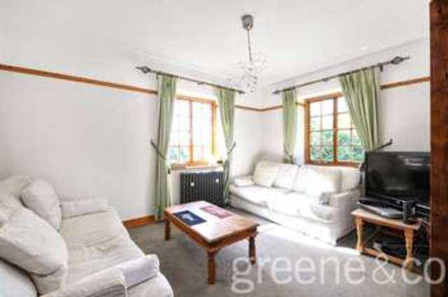  Image of 3 bedroom Flat to rent in Holly Bank Muswell Hill London N10 at Muswell Hill London Muswell Hill, N10 3TN