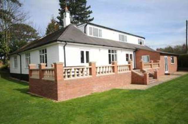  Image of 6 bedroom Detached house for sale in Holly Road Uttoxeter ST14 at Holly Road  Uttoxeter, ST14 7NA