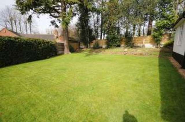  Image of 6 bedroom Detached house for sale in Holly Road Uttoxeter ST14 at Holly Road  Uttoxeter, ST14 7NA