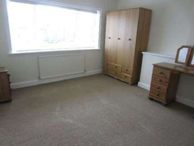  Image of 3 bedroom Semi-Detached house to rent in Hollyhedge Road Wythenshawe Manchester M22 at Hollyhedge Road  Manchester, M22 8HE