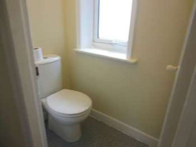  Image of 3 bedroom Semi-Detached house to rent in Hollyhedge Road Wythenshawe Manchester M22 at Hollyhedge Road  Manchester, M22 8HE