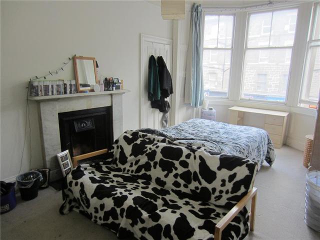  Image of 3 bedroom Flat to rent in Home Street Edinburgh EH3 at Tollcross Edinburgh Edinburgh, EH3 9NA