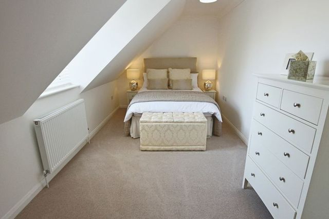  Image of 4 bedroom Bungalow for sale in Hornbeam Close Lowestoft NR33 at Hornbeam Close  Lowestoft, NR33 9GD