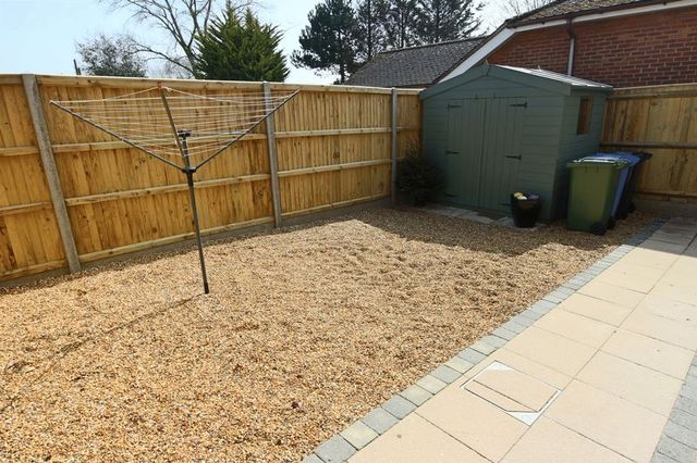  Image of 4 bedroom Bungalow for sale in Hornbeam Close Lowestoft NR33 at Hornbeam Close  Lowestoft, NR33 9GD