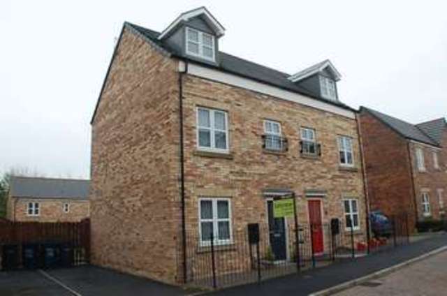  Image of 3 bedroom Semi-Detached house to rent in Wyedale Way Walkergate Newcastle upon Tyne NE6 at Wyedale Way  Newcastle Upon Tyne, NE6 4UA