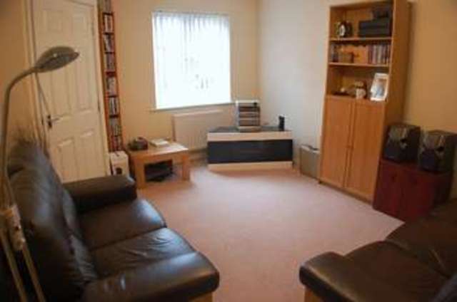  Image of 3 bedroom Semi-Detached house to rent in Wyedale Way Walkergate Newcastle upon Tyne NE6 at Wyedale Way  Newcastle Upon Tyne, NE6 4UA