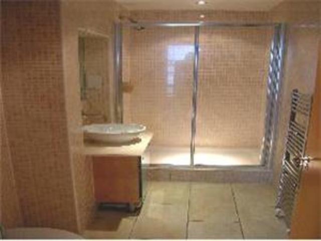  Image of 2 bedroom Flat to rent in Howard Street Glasgow G1 at City Centre Glasgow Glasgow, G1 4EE