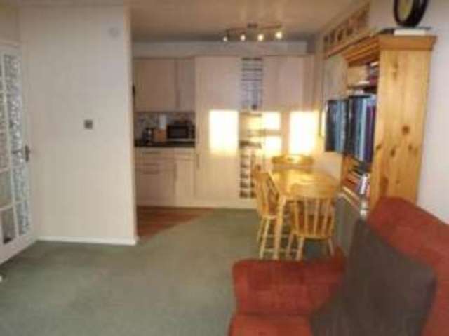  Image of 1 bedroom End of Terrace for sale in Hunters Close Tring HP23 at Tring Hertfordshire New Mill, HP23 5QB