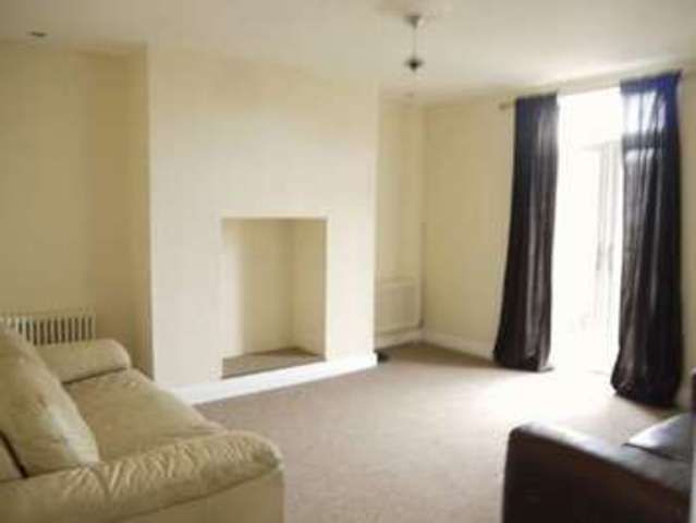  Image of 4 bedroom Detached house to rent in Institute Road Eccleshill Bradford BD2 at Institute Road  Bradford, BD2 2HX