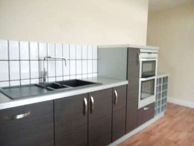 Image of 4 bedroom Detached house to rent in Institute Road Eccleshill Bradford BD2 at Institute Road  Bradford, BD2 2HX