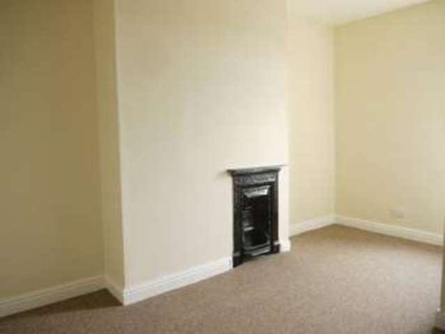  Image of 4 bedroom Detached house to rent in Institute Road Eccleshill Bradford BD2 at Institute Road  Bradford, BD2 2HX
