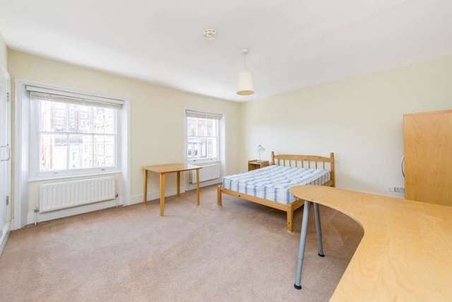  Image of 2 bedroom Flat to rent in Inverness Mews London W2 at Inverness Mews  London, W2 3JQ