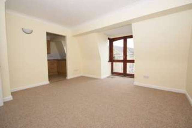  Image of 2 bedroom Flat to rent in Brick Court Jetty Walk Grays RM17 at Brick Court  Grays, RM17 6PL