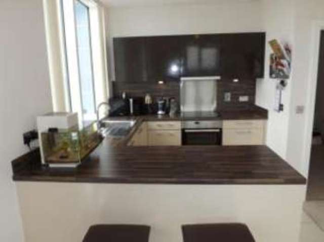  Image of 1 bedroom Flat for sale in Cotterells Hemel Hempstead HP1 at Cotterells Hemel Hempstead Boxmoor, HP1 1AU