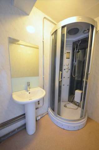  Image of Studio flat to rent in Kember Street London N1 at Islington, N1 1BF