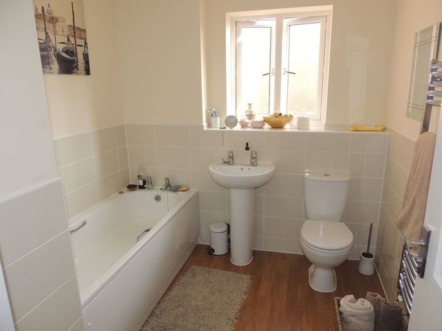  Image of 3 bedroom Flat for sale in Kiln Drive Woburn Sands Milton Keynes MK17 at Kiln Drive Woburn Sands Milton Keynes, MK17 8FE