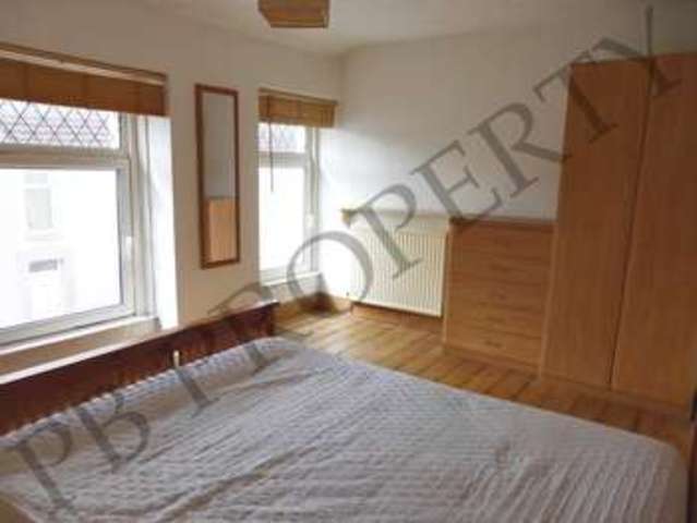  Image of 2 bedroom Terraced house to rent in Kimberley Road Sketty Swansea SA2 at Kimberley Road  Sketty, SA2 9DP