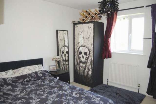  Image of 2 bedroom End of Terrace for sale in Kingfisher Way Alcester B49 at KINGFISHER WAY  ALCESTER, B49 6RW