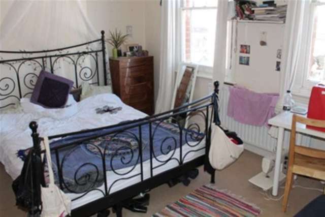  Image of 3 bedroom Detached house to rent in Kings Road Kingston upon Thames KT2 at Kingston upon Thames, KT2 5HT