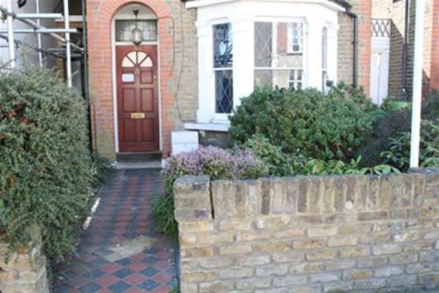  Image of 5 bedroom Detached house to rent in Kings Road Kingston upon Thames KT2 at Kingston upon Thames, KT2 5HT
