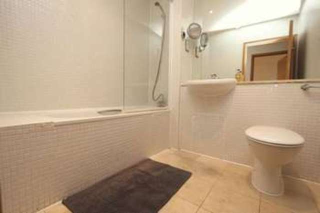  Image of 2 bedroom Flat to rent in Kingsley Mews London E1W at Kingsley Mews  London, E1W 3HZ