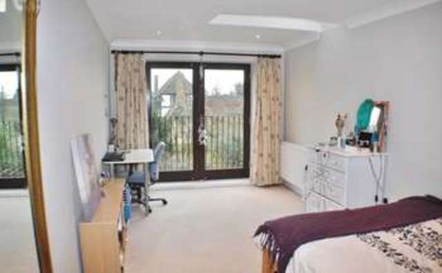  Image of 4 bedroom Detached house for sale in Kingsmead Close Teddington TW11 at Kingsmead Close  Teddington, TW11 9EP