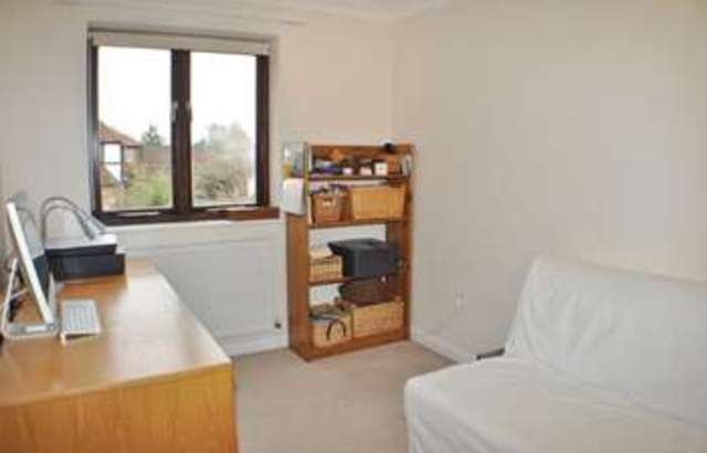  Image of 4 bedroom Detached house for sale in Kingsmead Close Teddington TW11 at Kingsmead Close  Teddington, TW11 9EP