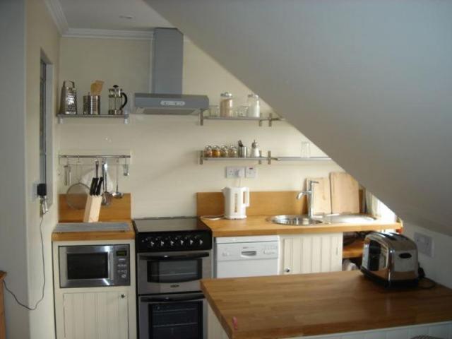  Image of 2 bedroom Flat to rent in Kirk Street Edinburgh EH6 at Leith Edinburgh Edinburgh, EH6 5EZ
