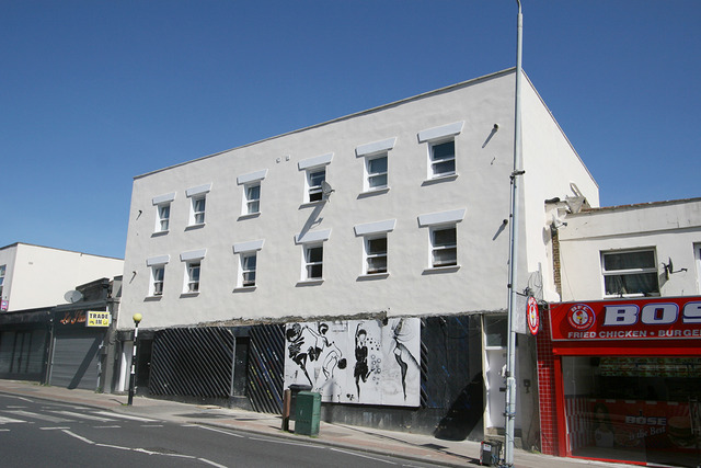  Image of 2 bedroom Apartment for sale in Kirkdale London SE26 at Kirkdale Sydenham Upper Sydenham, SE26 4QJ