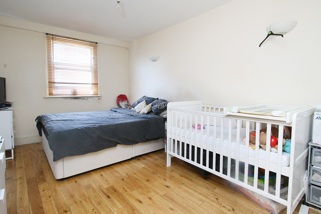  Image of 2 bedroom Apartment for sale in Kirkdale London SE26 at Kirkdale Sydenham Upper Sydenham, SE26 4QJ