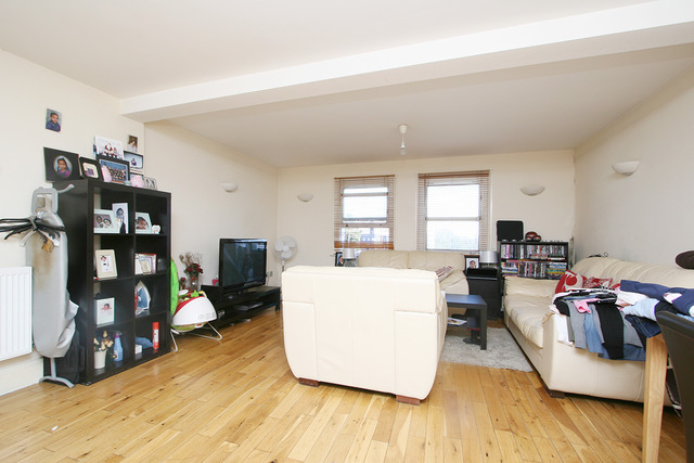  Image of 2 bedroom Apartment for sale in Kirkdale London SE26 at Kirkdale Sydenham Upper Sydenham, SE26 4QJ