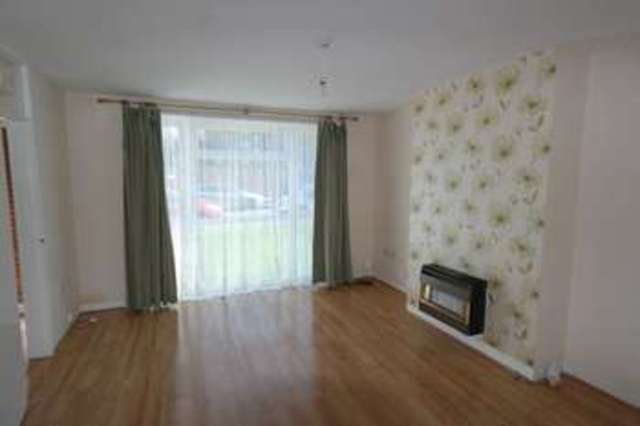  Image of 3 bedroom Terraced house for sale in Kirkham Street London SE18 at Kirkham Street  Plumstead Common, SE18 2JU