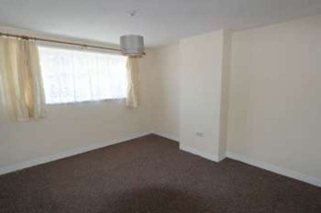  Image of 3 bedroom Terraced house for sale in Kirkham Street London SE18 at Kirkham Street  Plumstead Common, SE18 2JU