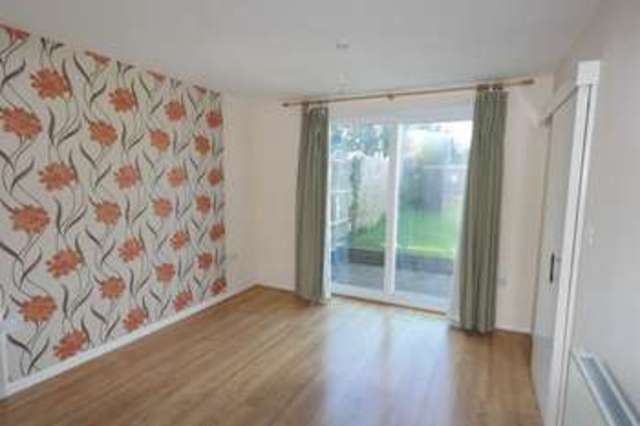  Image of 3 bedroom Terraced house for sale in Kirkham Street London SE18 at Kirkham Street  Plumstead Common, SE18 2JU