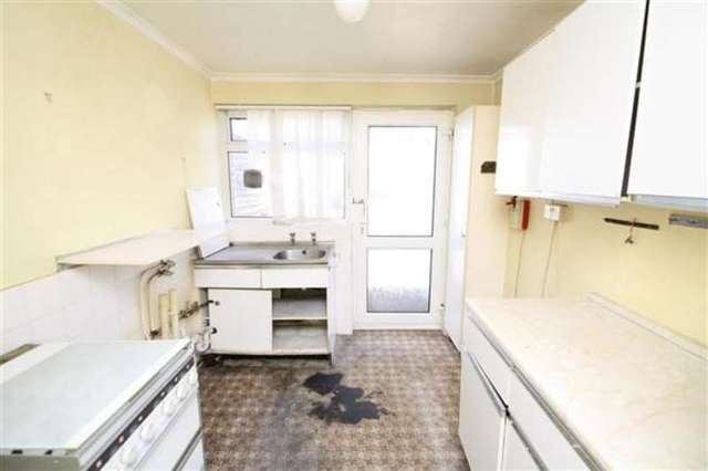  Image of 2 bedroom Detached house for sale in Kithurst Crescent Goring-by-Sea Worthing BN12 at Goring-by-Sea, BN12 6AJ