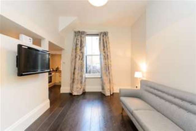  Image of 1 bedroom Flat to rent in Ladbroke Grove London W10 at London, W10 5LP