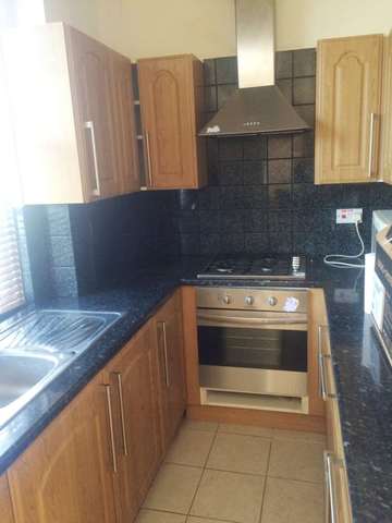  Image of 4 bedroom Semi-Detached house to rent in Langford Green London SE5 at Langford Green Denmark Hill London, SE5 8BX