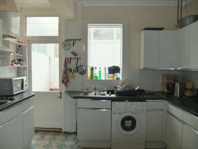  Image of 3 bedroom Detached house for sale in Langney Road Eastbourne BN21 at Eastbourne, BN21 3JL