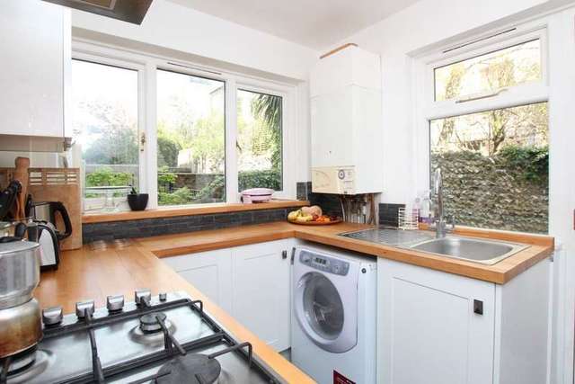  Image of 1 bedroom Flat for sale in Lansdowne Street Hove BN3 at Hove Hove, BN3 1FQ