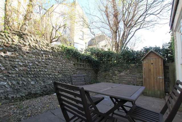  Image of 1 bedroom Flat for sale in Lansdowne Street Hove BN3 at Hove Hove, BN3 1FQ