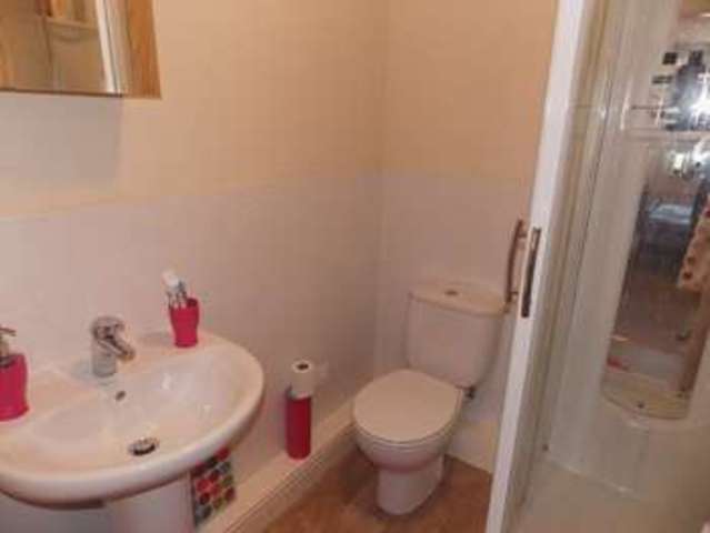  Image of 2 bedroom Flat for sale in Leigh Street Westhoughton Bolton BL5 at Leigh Street Westhoughton Bolton, BL5 3GZ