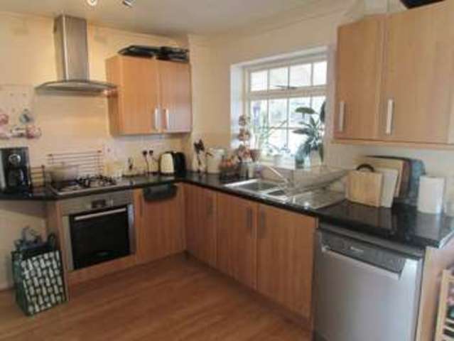  Image of 3 bedroom Semi-Detached house to rent in Linden Close Warwick CV34 at Linden Close  Warwick, CV34 5RF