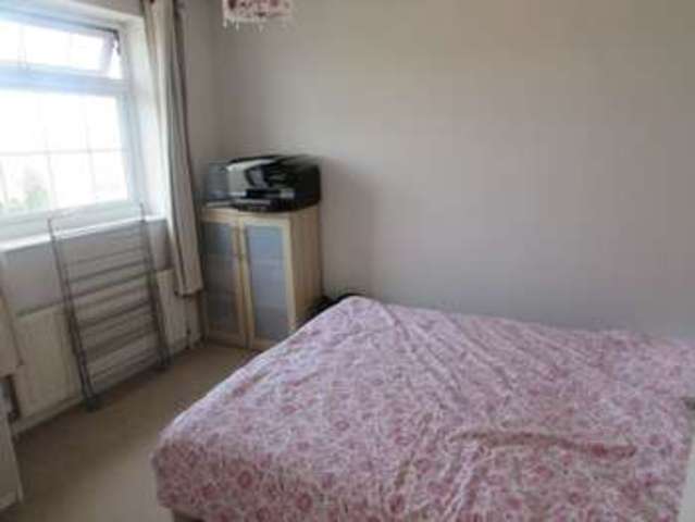  Image of 3 bedroom Semi-Detached house to rent in Linden Close Warwick CV34 at Linden Close  Warwick, CV34 5RF
