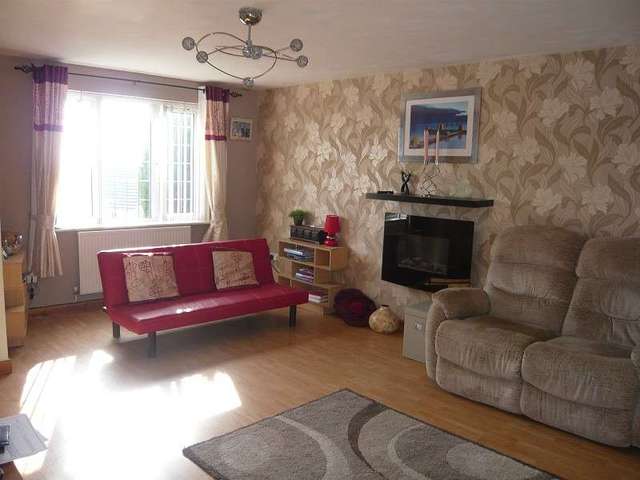  Image of 3 bedroom Detached house for sale in Llwyn Helig Kenfig Hill Bridgend CF33 at Llwyn Helig  Kenfig Hill, CF33 6HN